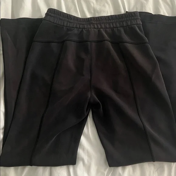 Lululemon soft stream pants - Picture 3 of 4